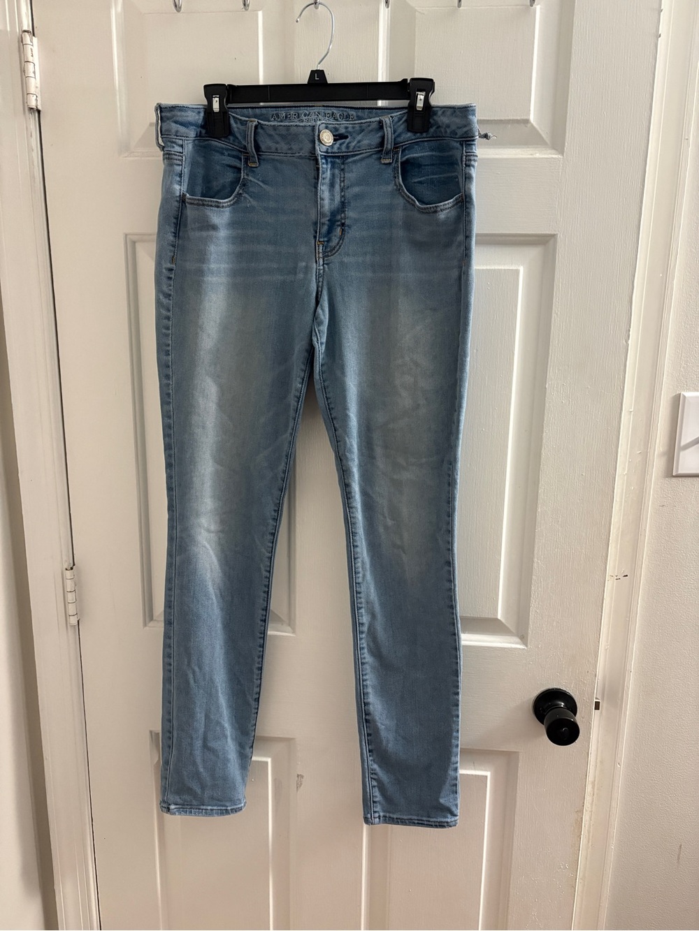 American Eagle Outfitters Light Blue Skinny Jeans